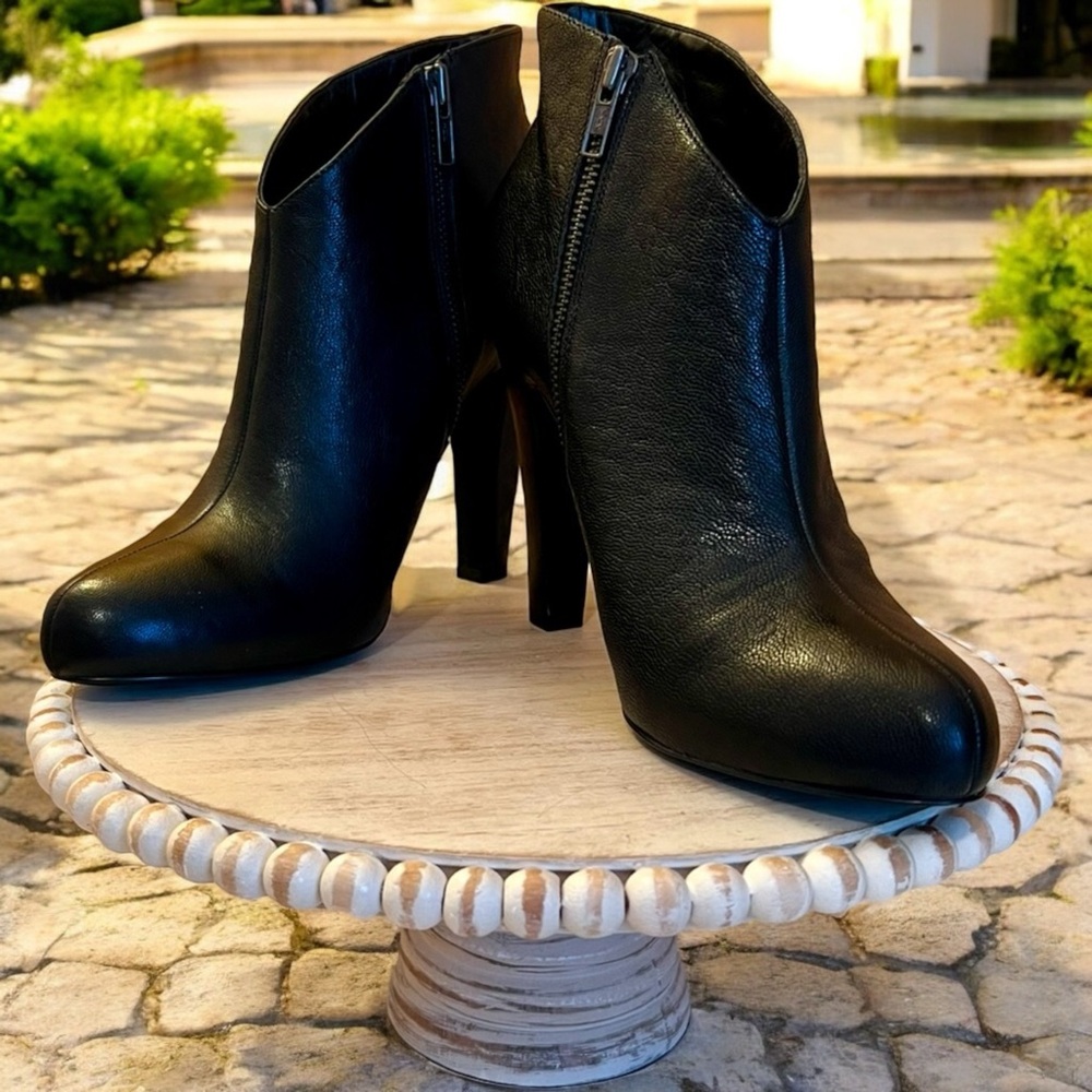 Jessica Simpson Black Leather Ankle Boots MINAS SIZE 10 SEXY & NWOB